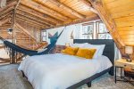Open and airy space to ease the day away